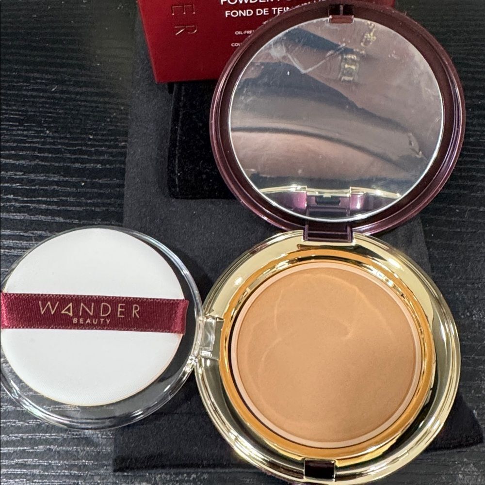 Wander Beauty Wanderlust Powder Foundation shade Rich-rich tan with warm golden - Picture 6 of 6